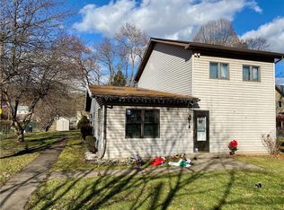 301 Peach Aly, Elizabeth, PA 15037