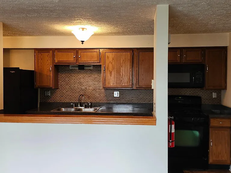58 Kenwood Dr — Photo 14