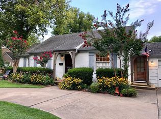 1052 E 33rd Pl, Tulsa, OK 74105