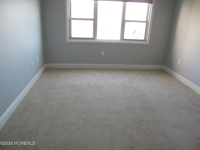 32 Center Ave #14 — Photo 8