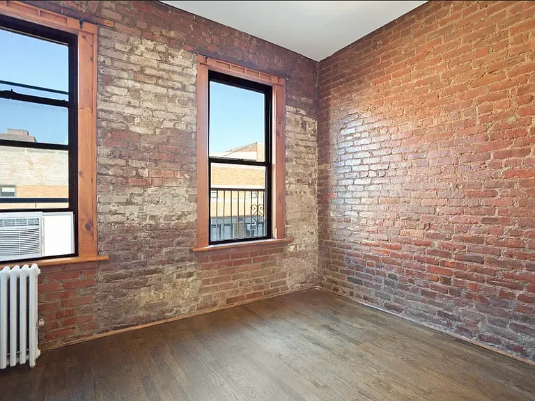 410 E 13th St #1D — Photo 3