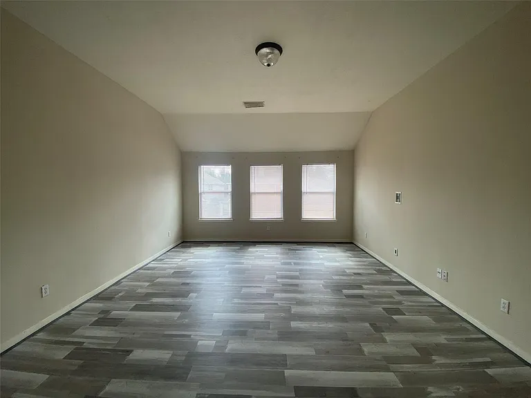 21239 Rush Hollow Ct — Photo 17
