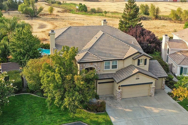 1st image of 2132 Belvedere Cir