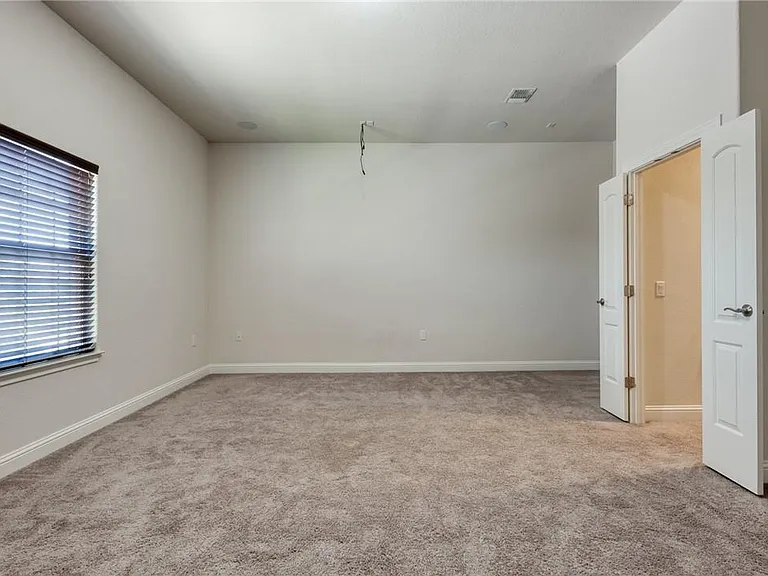 14204 Tyburn Trl — Photo 21