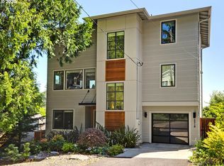 3318 SW 13th Ave, Portland, OR 97239