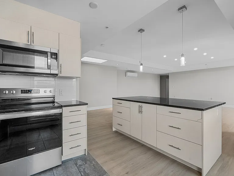 3569 Dutch Village Rd — Photo 82