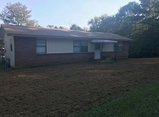 1395 Crossroads Ch Rd, Camden, TN 38320