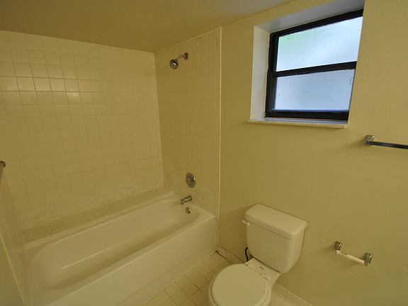 3rd image of 1820 N Congress Ave #103-1
