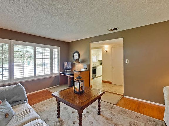4th image of 6001 Shawcroft Dr