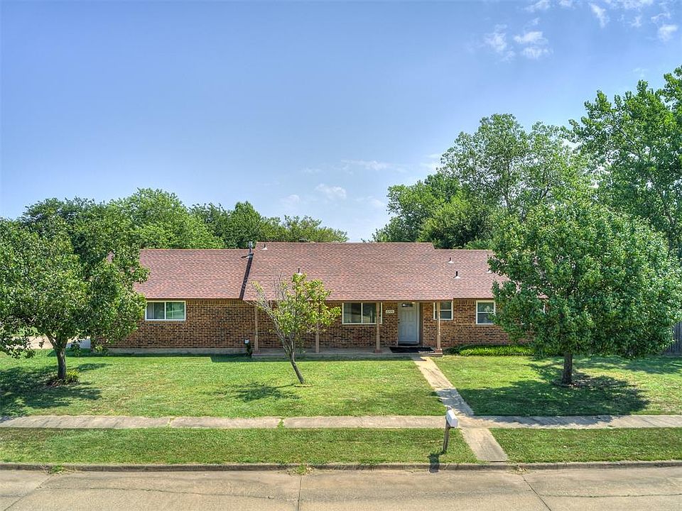 1st image of 2200 Crystal Dr