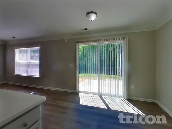 5th image of 10247 Hugue Way