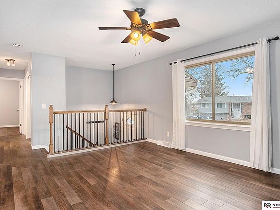 5th image of 9324 Laurel Ave