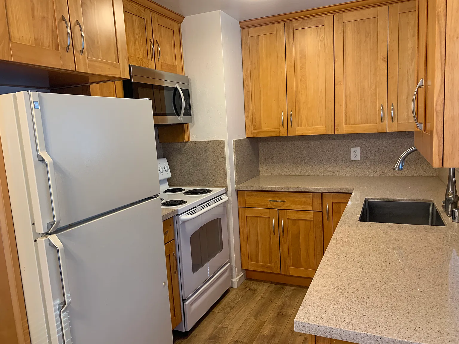 1 bed, 650 sqft, $2,500 — Photo 4