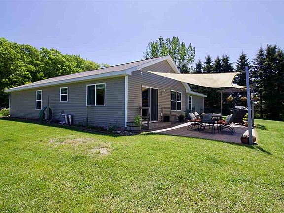 4th image of 1701 Blue Spruce Dr