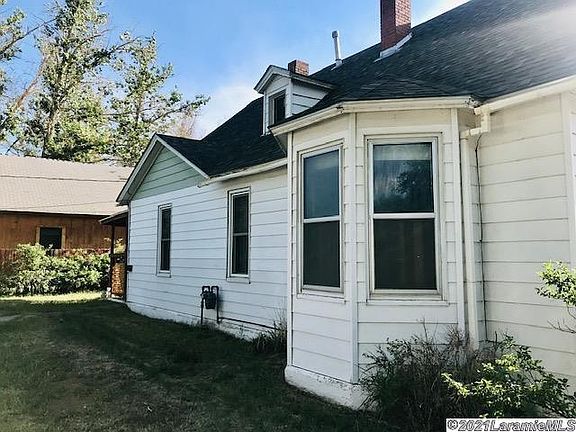3rd image of 370 W Grand Ave