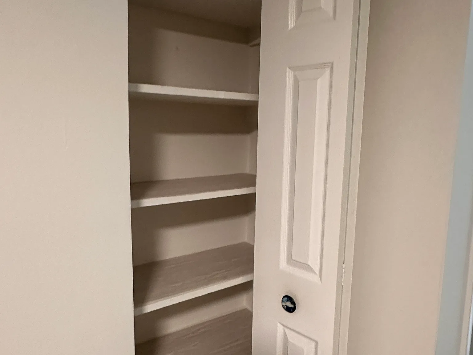 4 bed, 2000 sqft, $800 — Photo 3