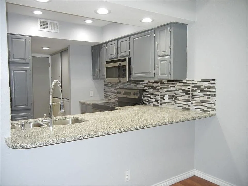 2 bed, 2.5 bath, 1029 sqft, $2,195 — Photo 3
