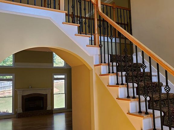 5th image of 4904 Hadaway Garden Way NW