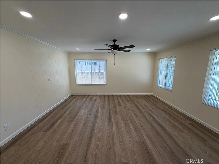 11510 Bertha St — Photo 38
