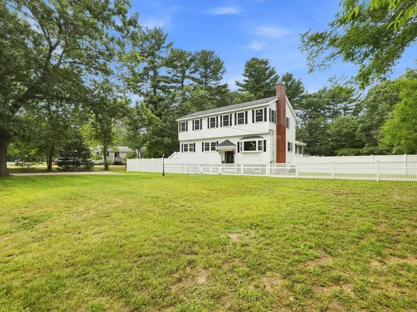8 Victory Rd, Billerica, MA 01821