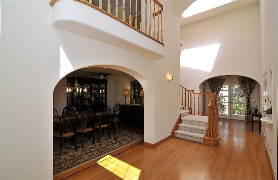 2nd image of 22619 Stevens Creek Blvd