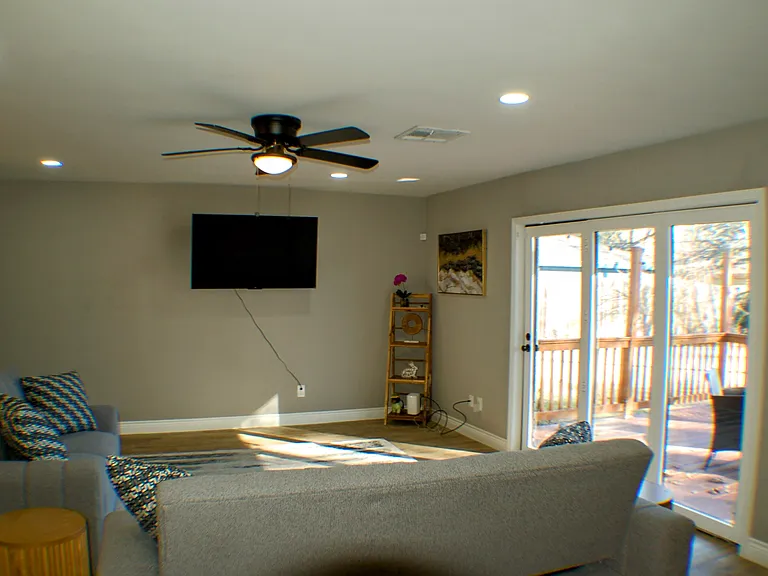 Capello Dr — Photo 10