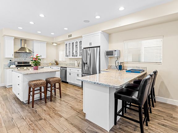 Nook and Kitchen Island seating.