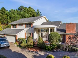 45 Braemar Dr, Hillsborough, CA 94010