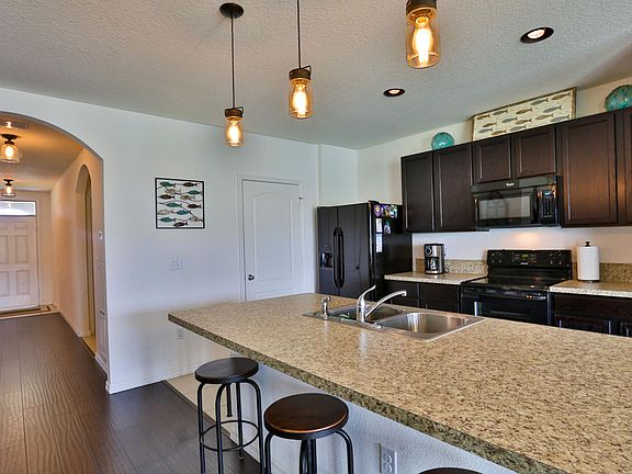 5th image of 1740 Savannah Ln