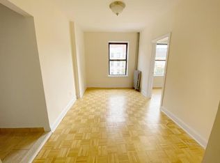 310 W 14th St APT 3B, New York, NY 10014