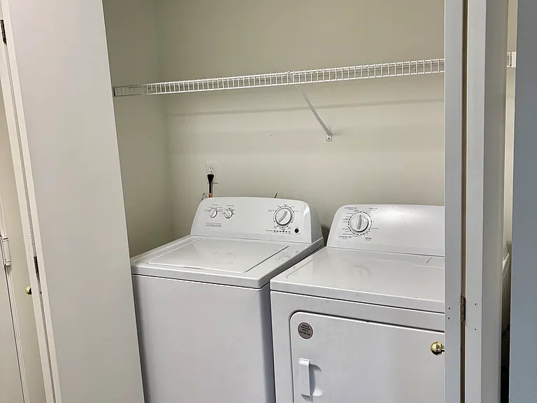 Outlook Apartments — Photo 13