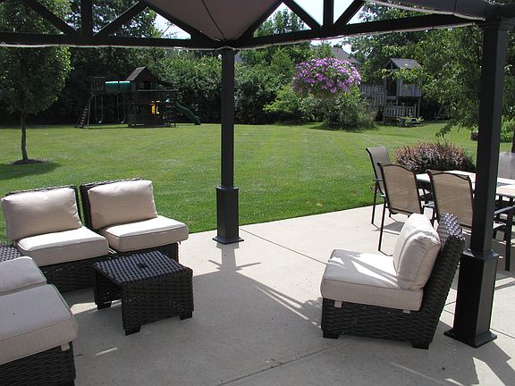 2nd image of 7710 Cove View Dr