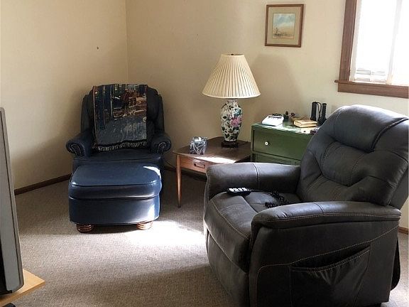 3rd image of 89 Brookhaven Dr
