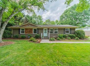 4534 Gainesborough Rd, Charlotte, NC 28205