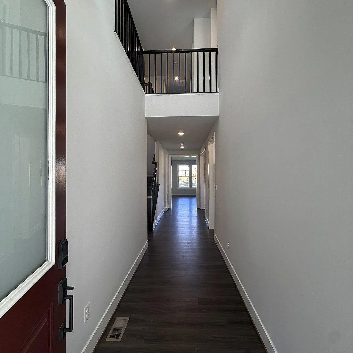 6 bed, 5.0 bath, 4737 sqft, $5,500 — Photo 4