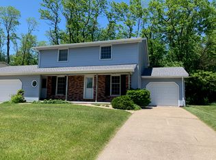 1515 W Daytona Dr, Peoria, IL 61614