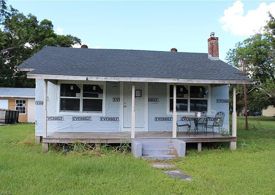 1st image of 822 Oleander Ave