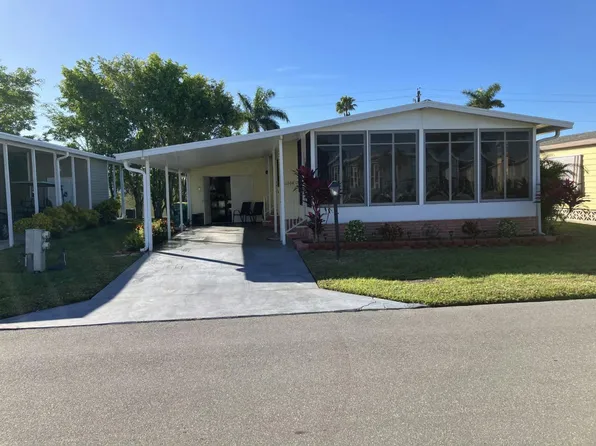 1004 Plymouth Rock Dr #143, Naples, FL 34110