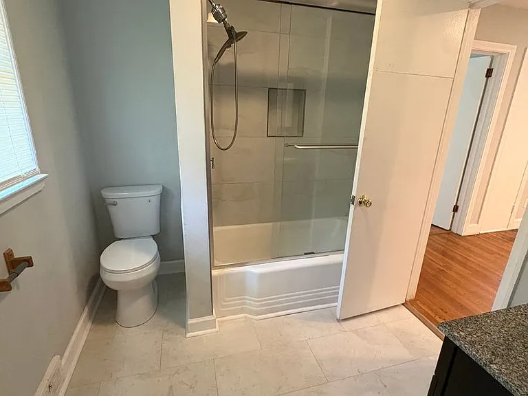 3224 Robinhood Rd — Photo 8