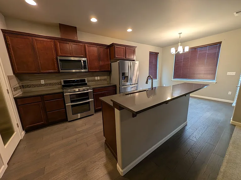 3887 Portside Dr — Photo 6