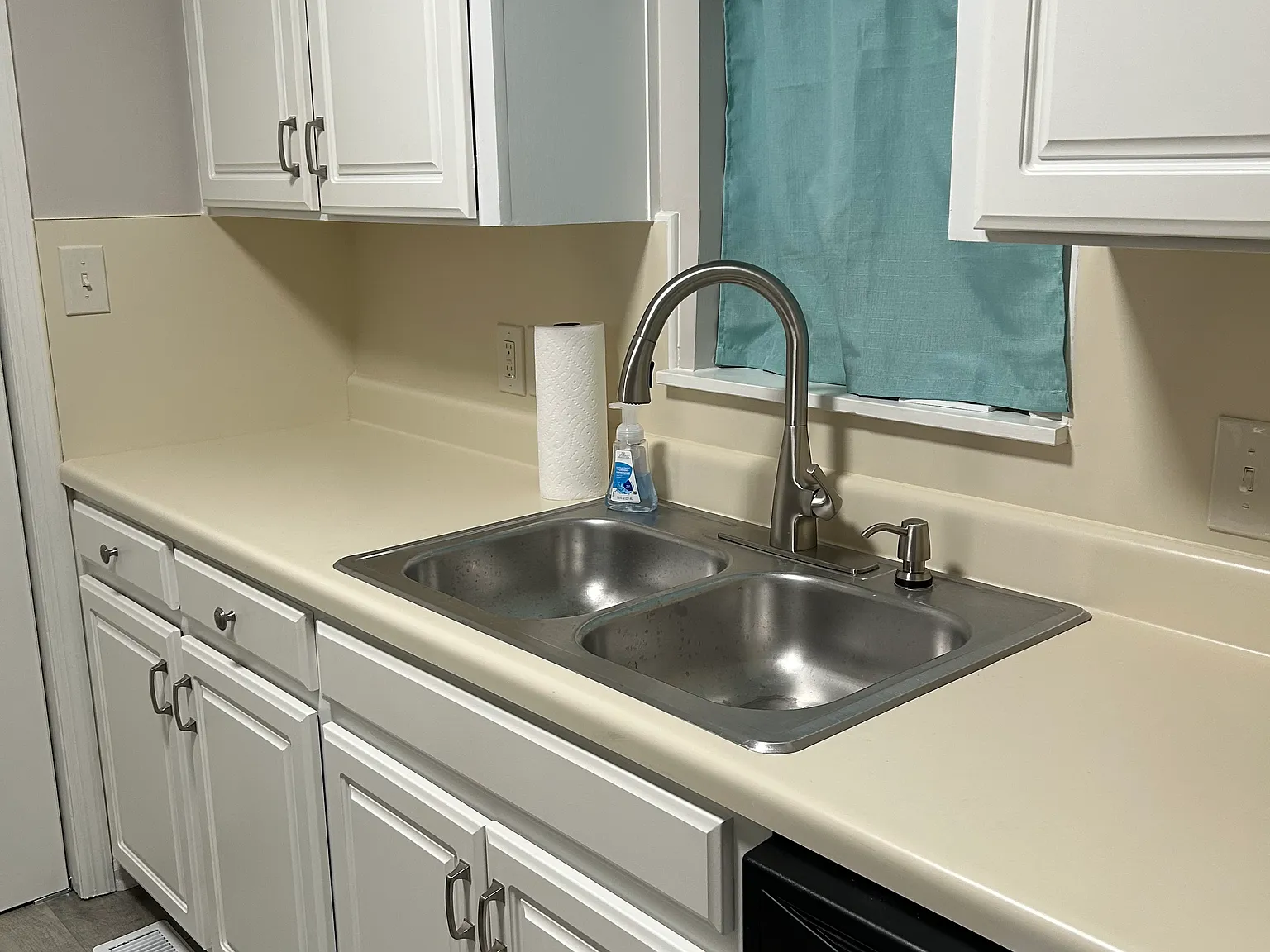 2 bed, 1.5 bath, 950 sqft, $1,200 — Photo 4