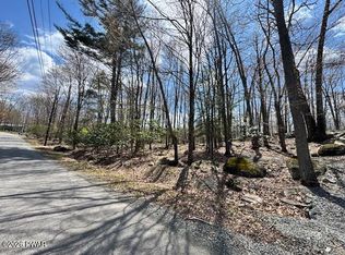 Butternut Ln, Greentown, PA 18426
