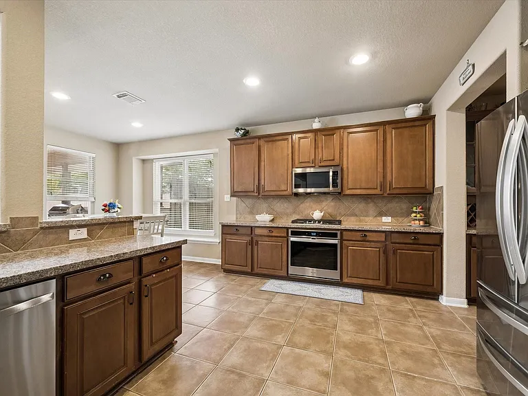 6102 Timbermoss Ct — Photo 11