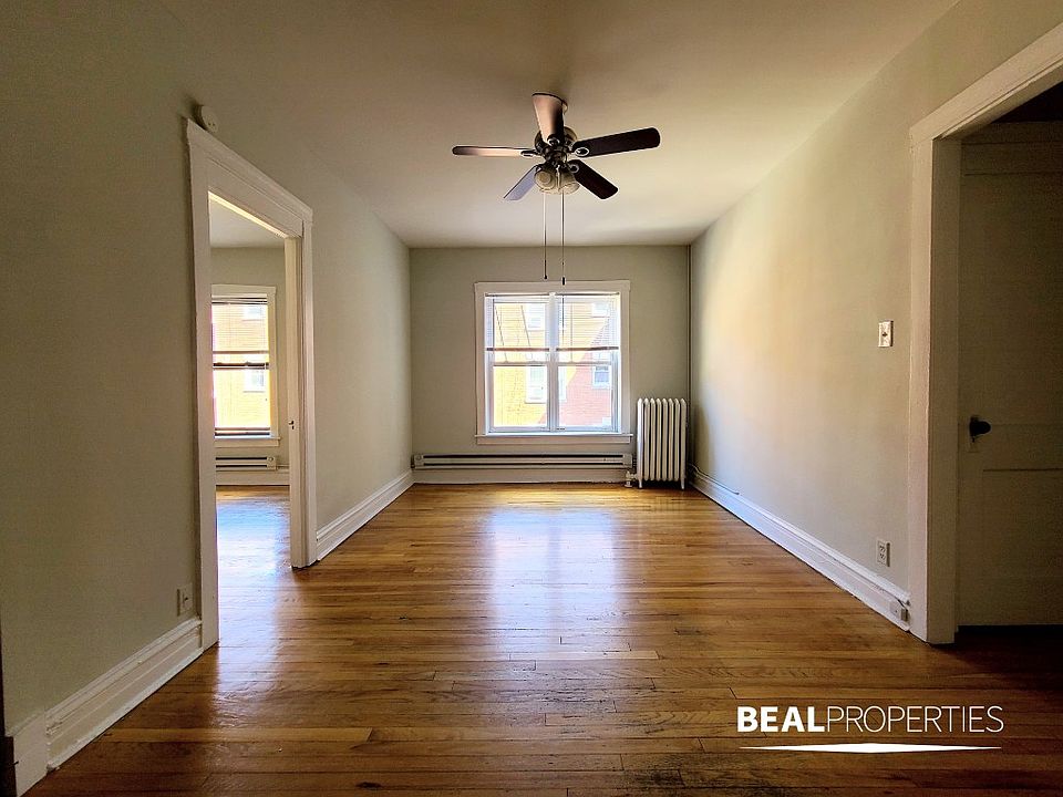 1st image of 953 W Cornelia Ave APT 2D