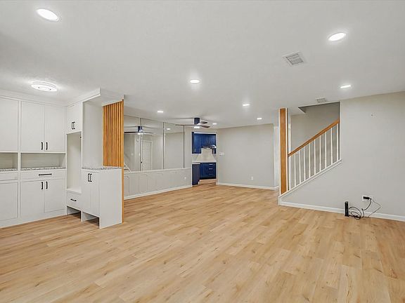 5th image of 13198 Trail Hollow Dr #3198