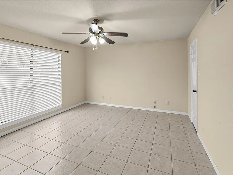 3663 Nasa Pkwy #403 — Photo 14