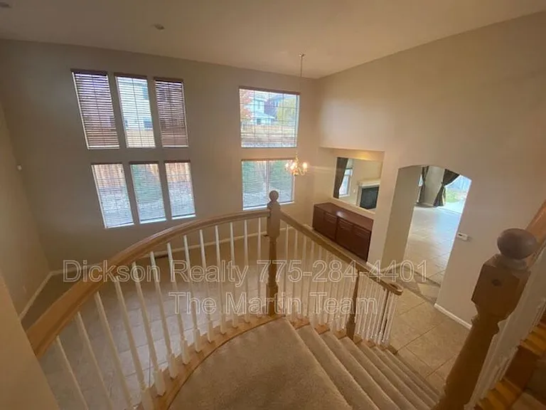 2847 Falcon Ridge Dr — Photo 9