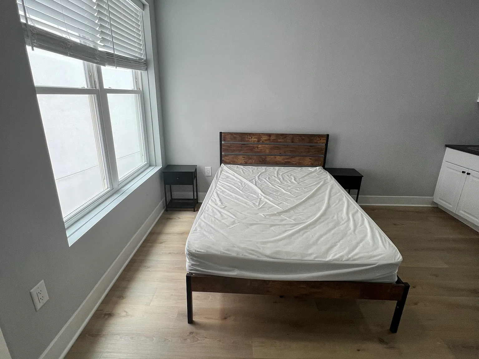 Studio, $1,400 — Photo 4