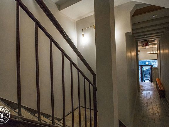 4th image of 473 Park Pl #An11