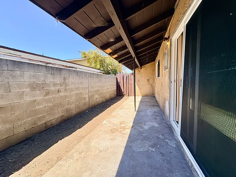 4572 Canoga St #B — Photo 13